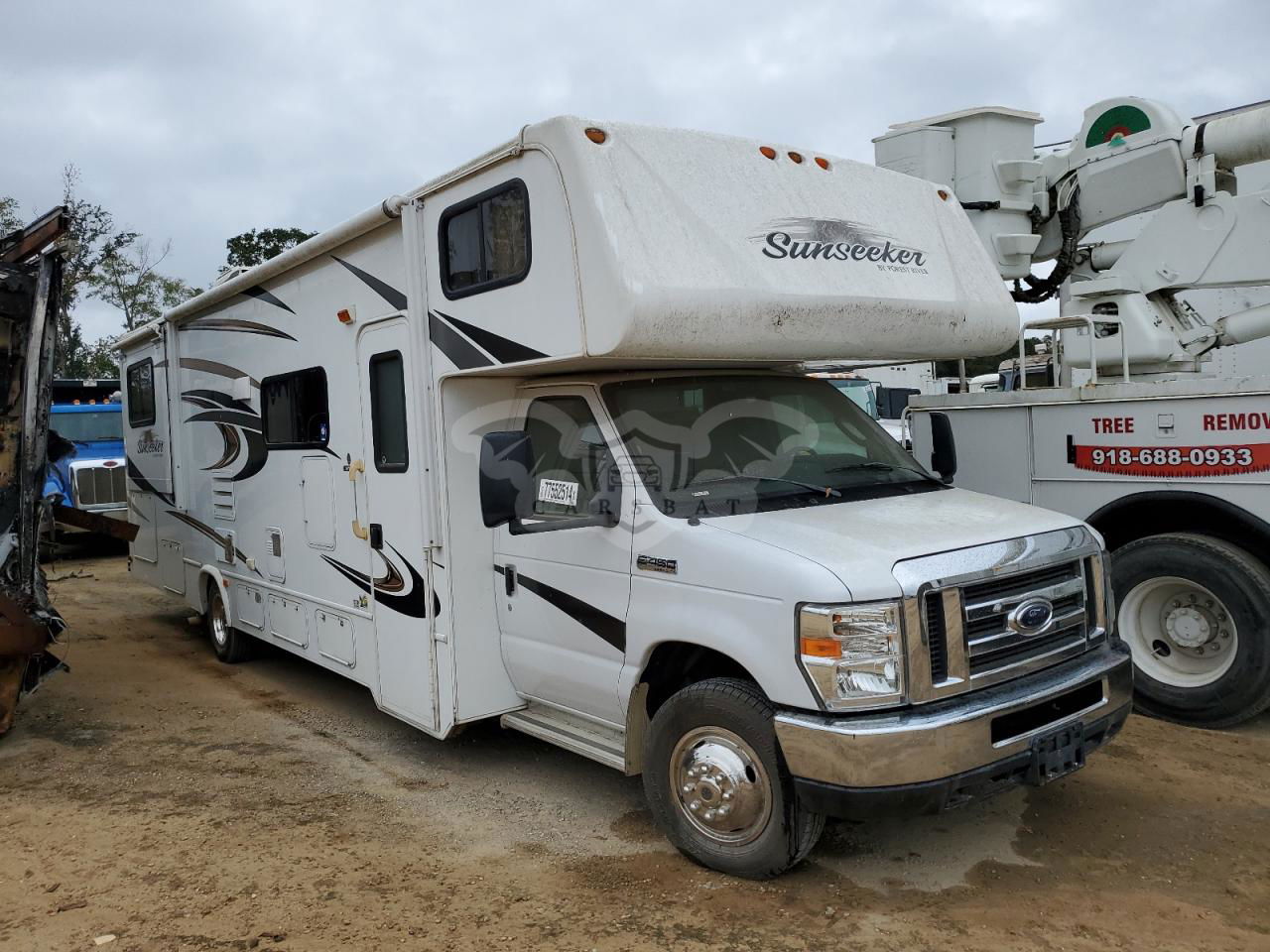 Ford Econoline E450 SUPER DUTY CUTAWAY VAN 6.8L 10 2013