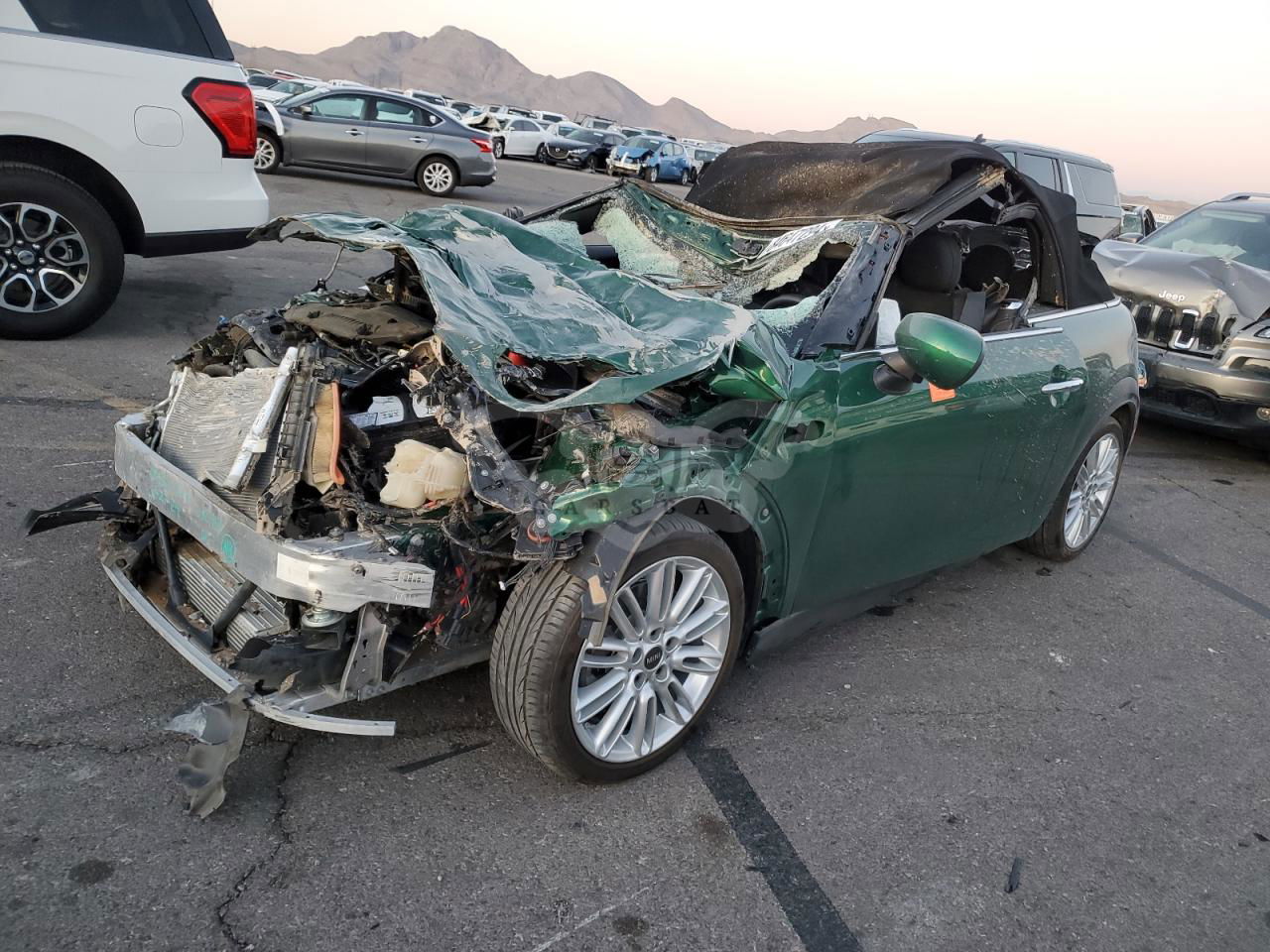 Mini Cooper 2.0L  4 2024