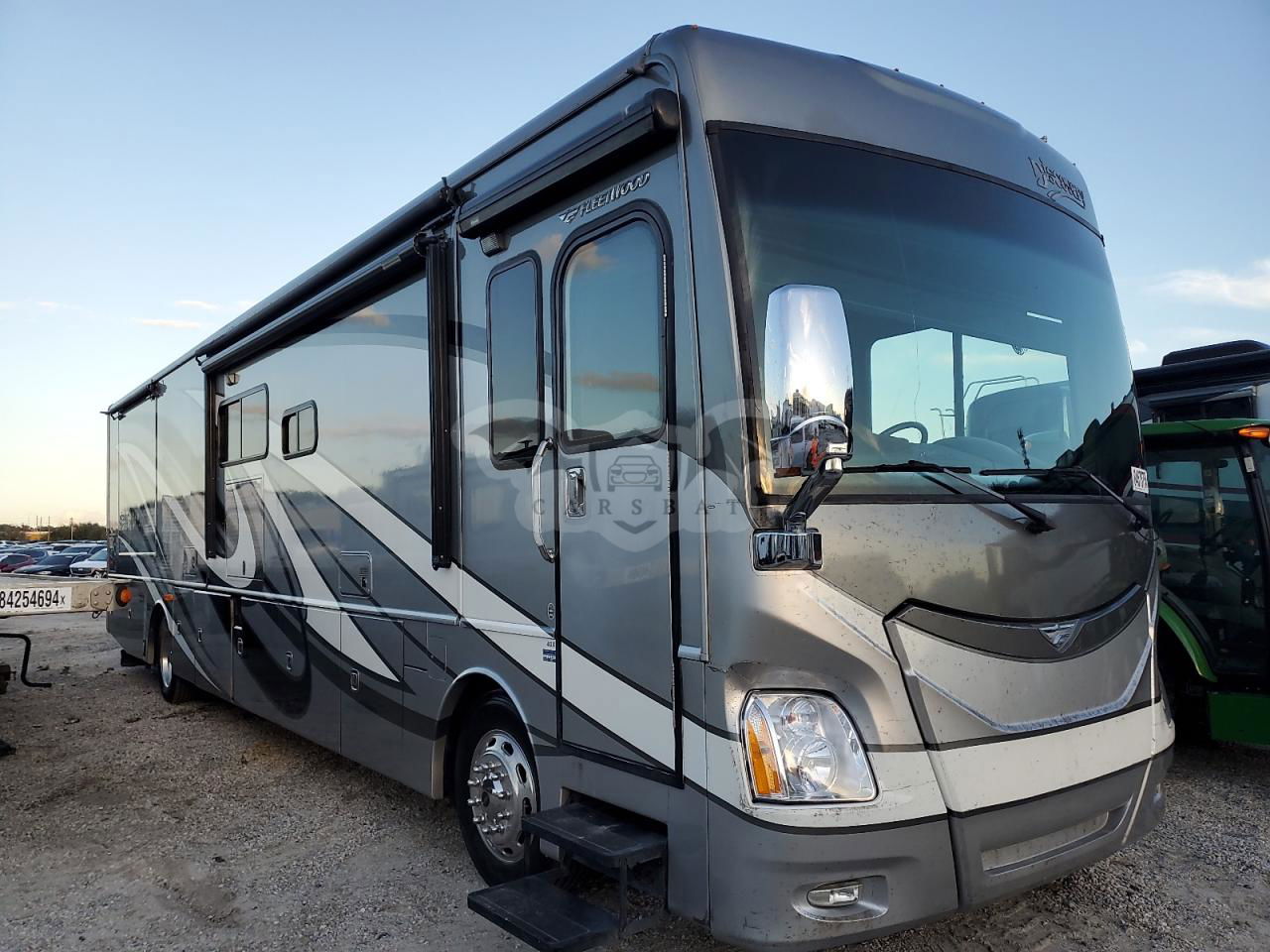 Freightliner X-line XC 8.9L  6 2014