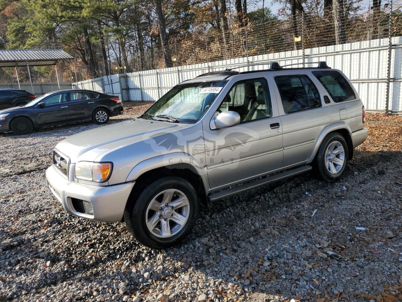 Nissan Pathfinder LE 3.5L  6 2003