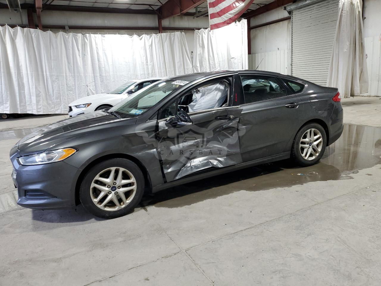 Ford Fusion SE 2.5L  4 2015