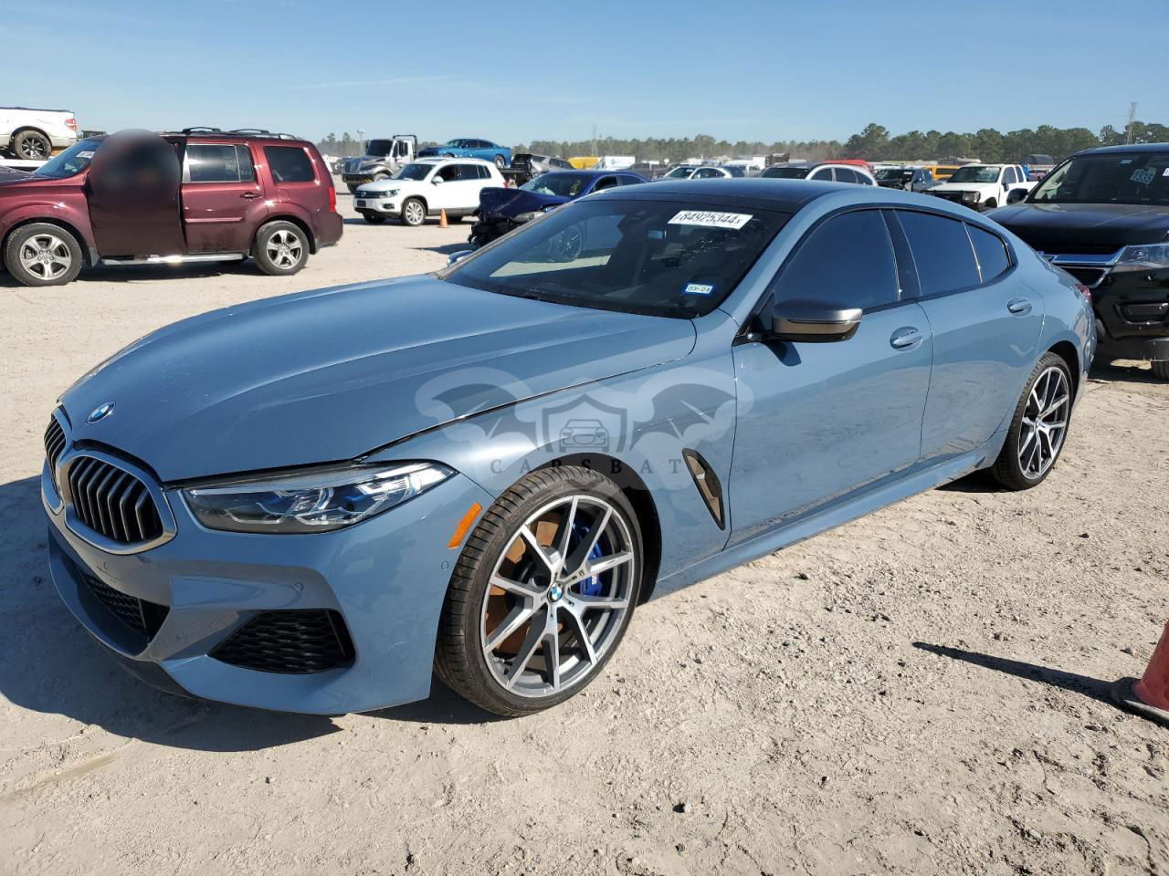 BMW M8 4.4L  8 2022