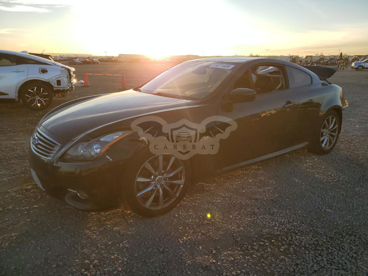 Infiniti Q60 JOURNEY 3.7L  6 2014