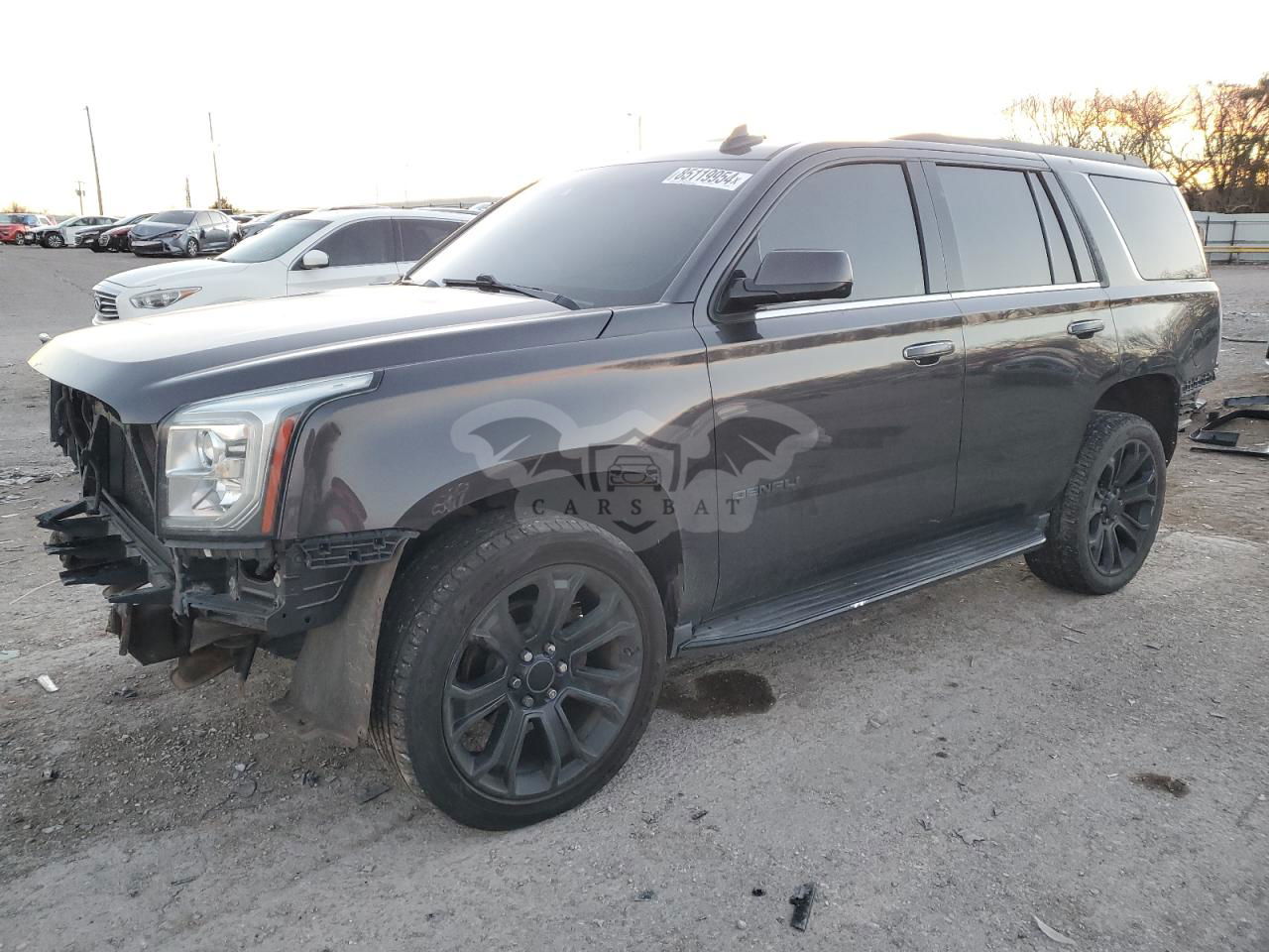 GMC Yukon DENALI 6.2L  8 2016