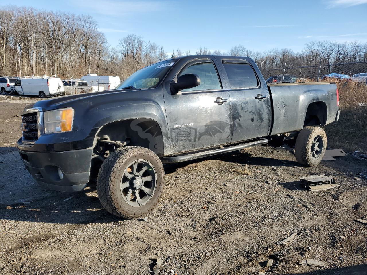 GMC Sierra K2500 SLT 6.6L  8 2011