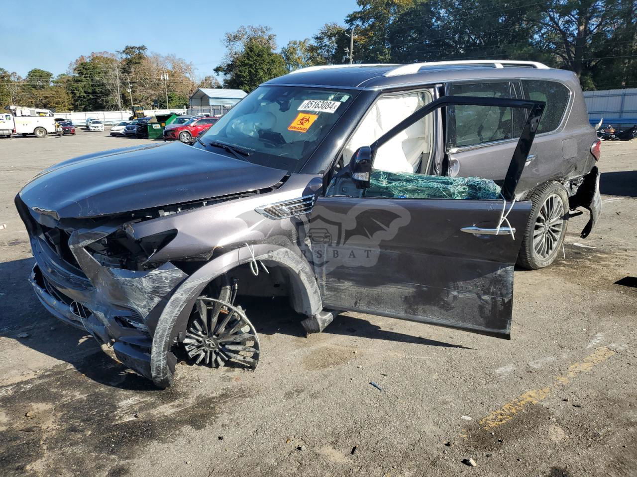 Infiniti QX80 LUXE 5.6L  8 2022