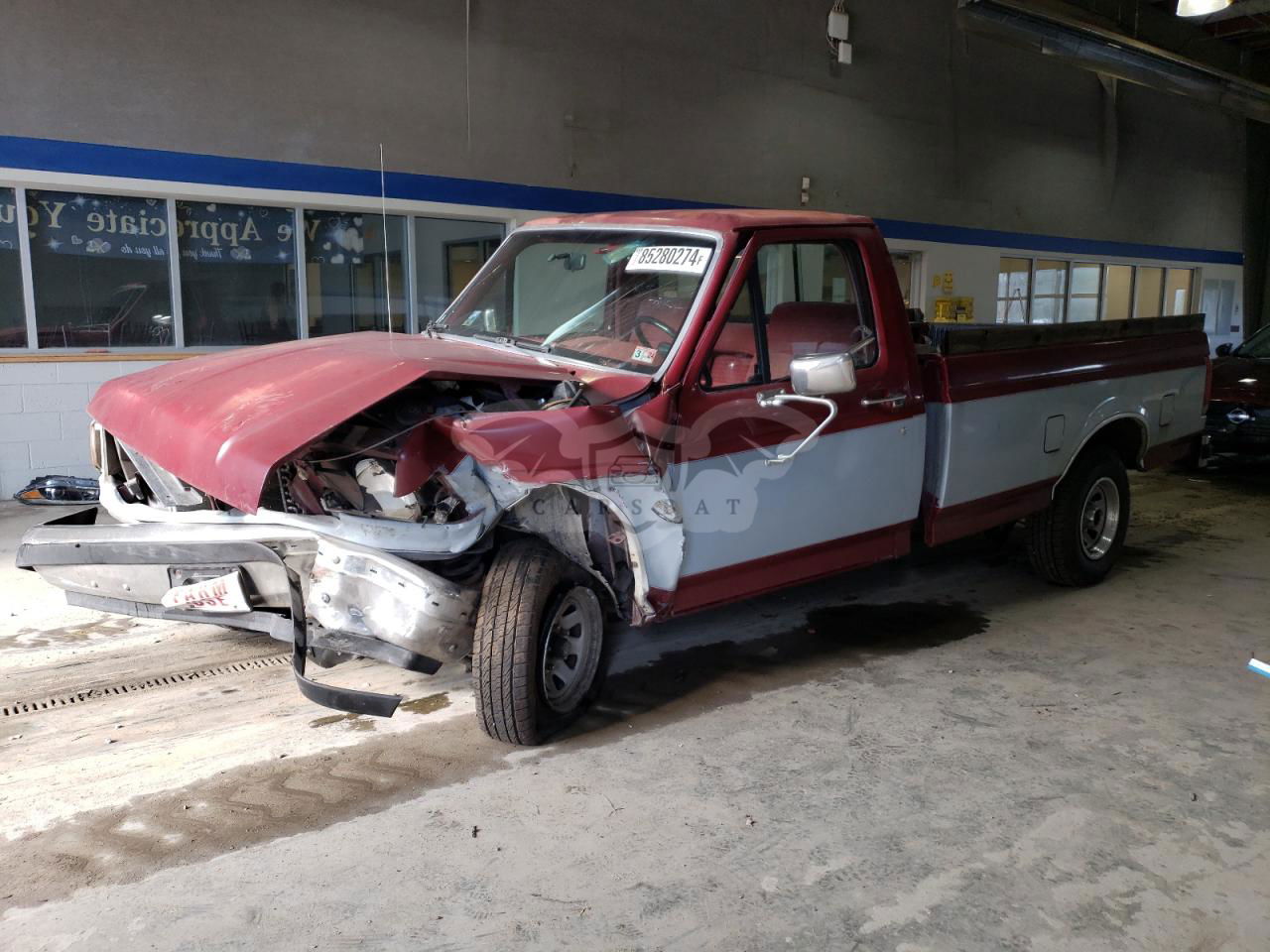 Ford F-150 4.9L  6 1989