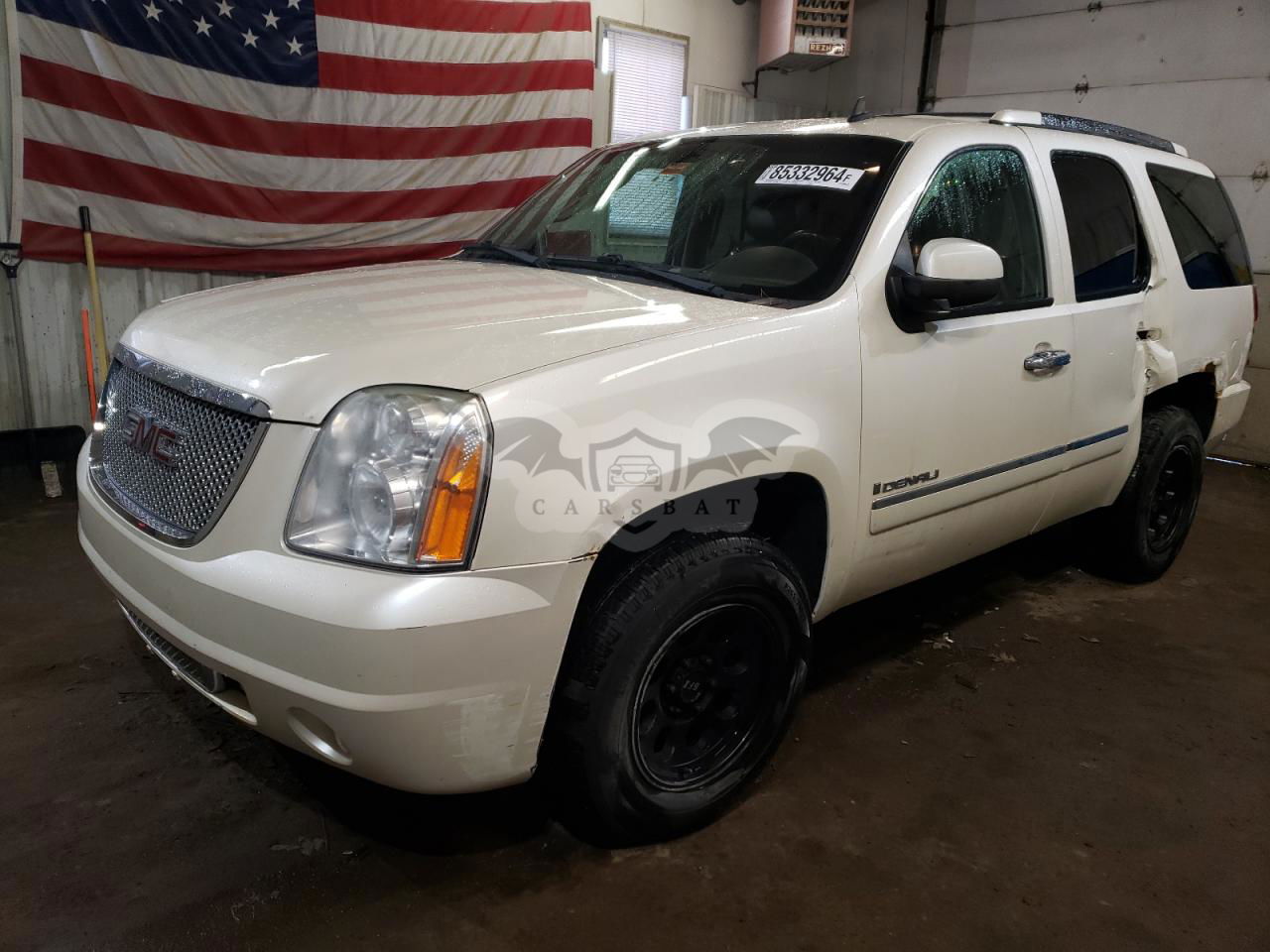 GMC Yukon DENALI 6.2L  8 2009