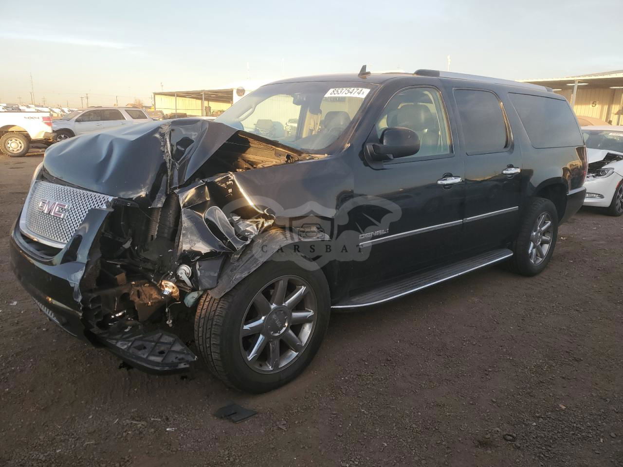 GMC Yukon DENALI 6.2L  8 2012