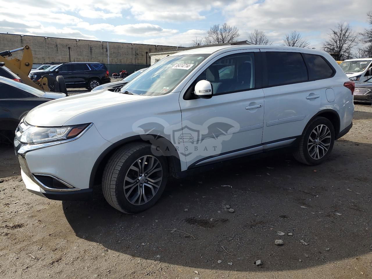 Mitsubishi Outlander SE 2.4L  4 2016
