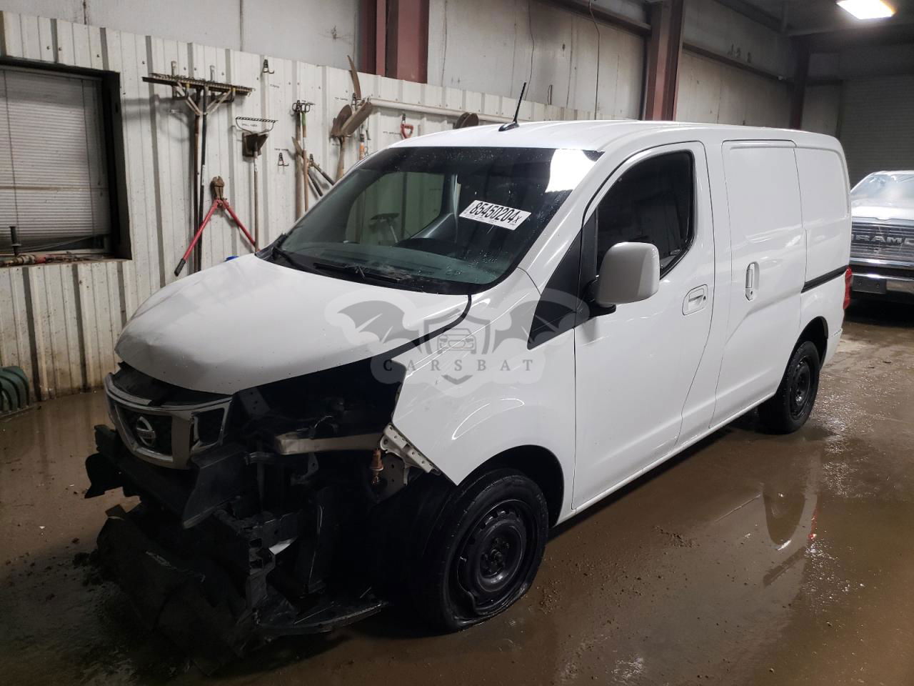 Nissan NV series 2.5S 2.0L  4 2013
