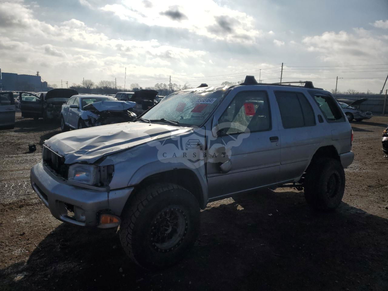 Nissan Pathfinder LE 3.5L  6 2002