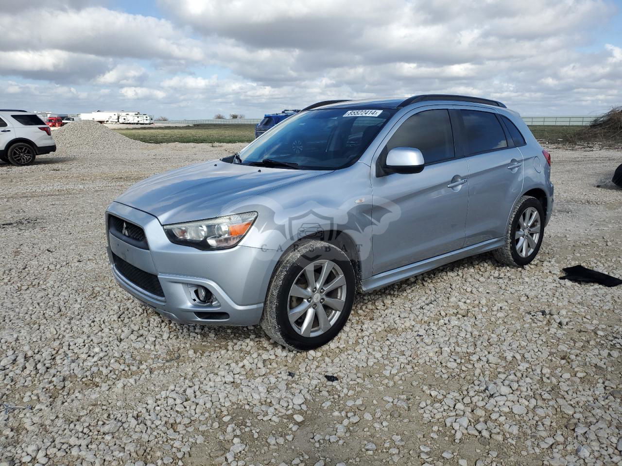 Mitsubishi Outlander SE 2.0L  4 2012