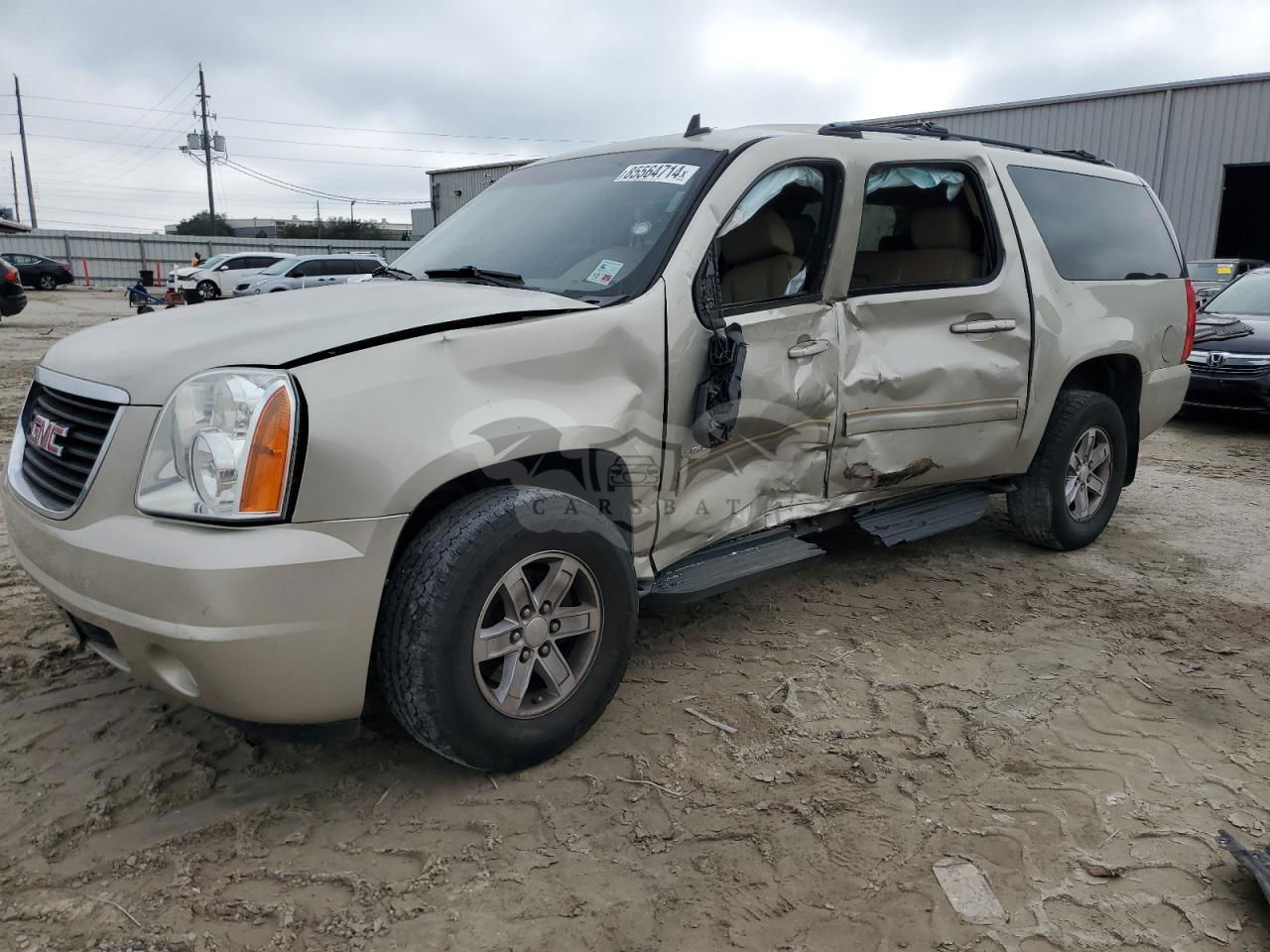 GMC Yukon C1500 SLE 5.3L  8 2014