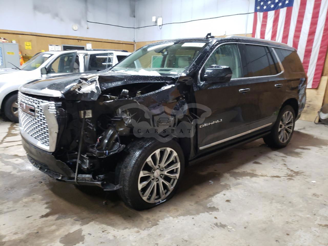 GMC Yukon DENALI 6.2L  8 2021