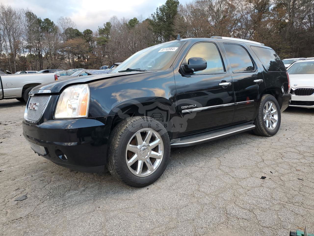 GMC Yukon DENALI 6.2L  8 2013