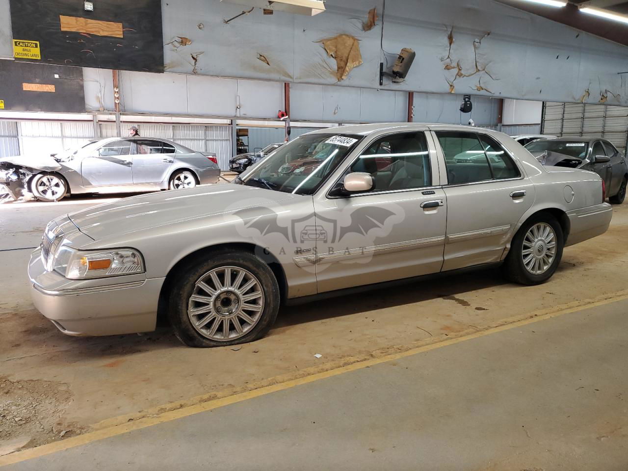 Mercury Grand Marquis LS 4.6L  8 2011
