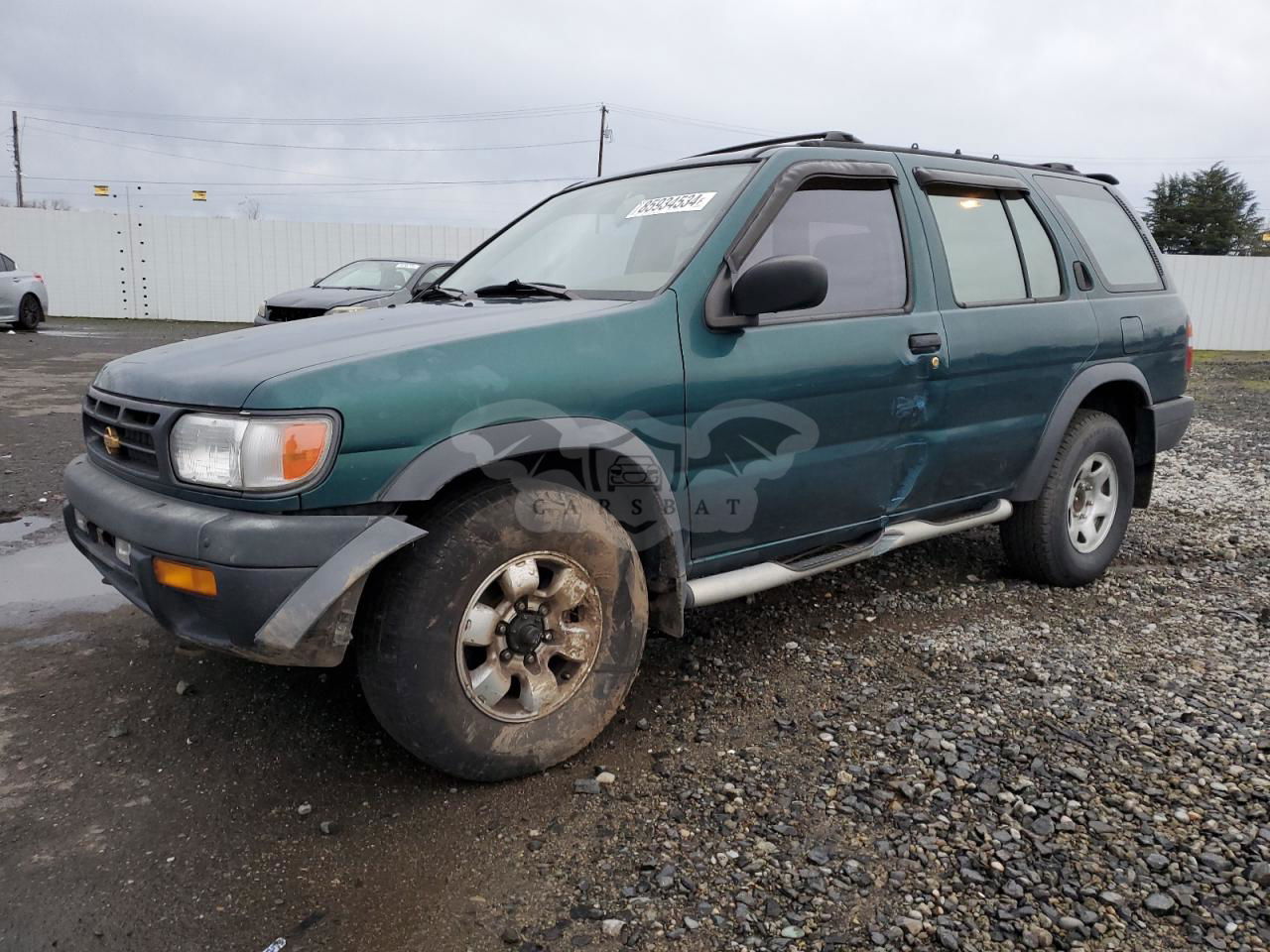 Nissan Pathfinder LE 3.3L  6 1997