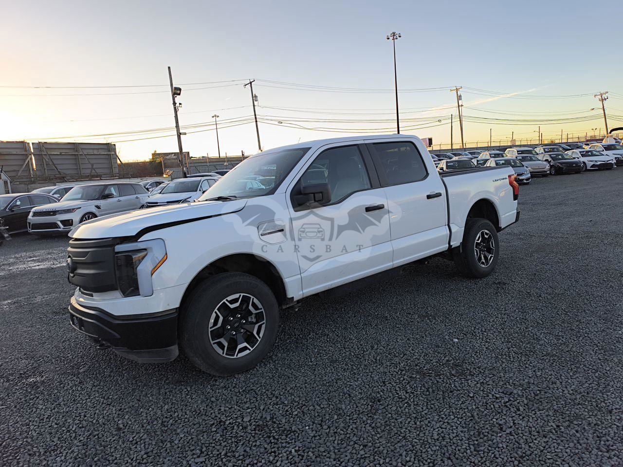 Ford F-150 LIGHTNING PRO 2023