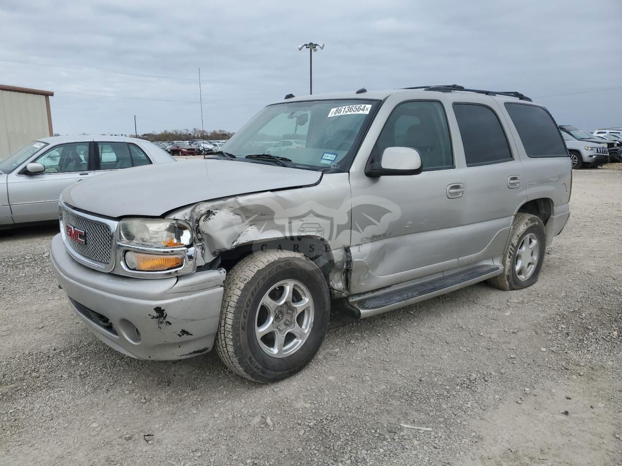 GMC Yukon DENALI 6.0L  8 2005
