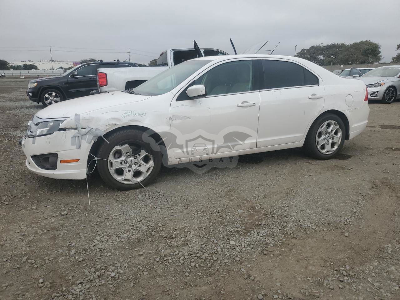 Ford Fusion SE 2.5L  4 2011