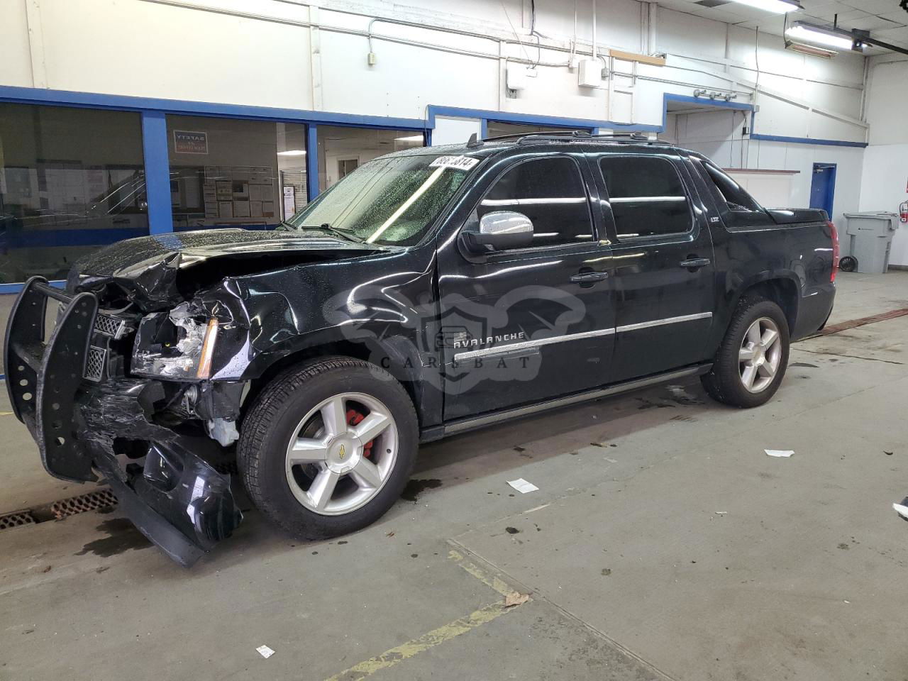Chevrolet Avalanche LTZ 5.3L  8 2012