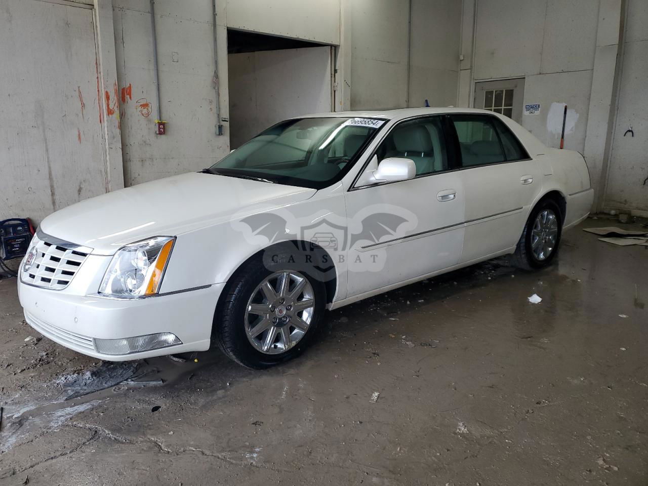 Cadillac DTS PREMIUM COLLECTION 4.6L  8 2011