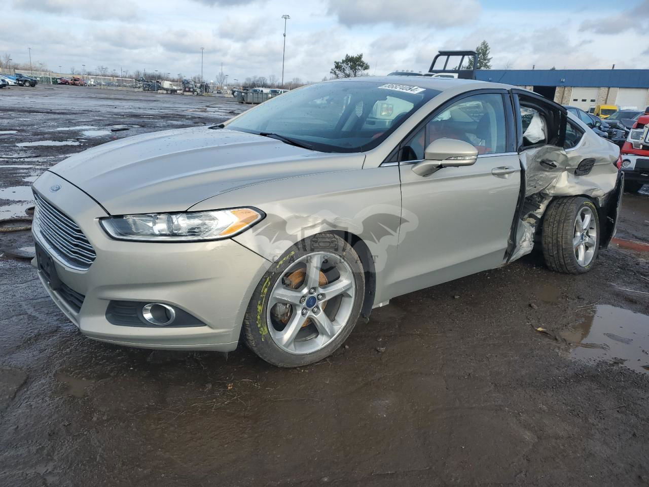 Ford Fusion SE 2.5L  4 2015