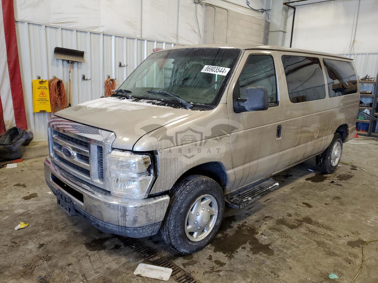 Ford Econoline E350 SUPER DUTY WAGON 5.4L  8 2011