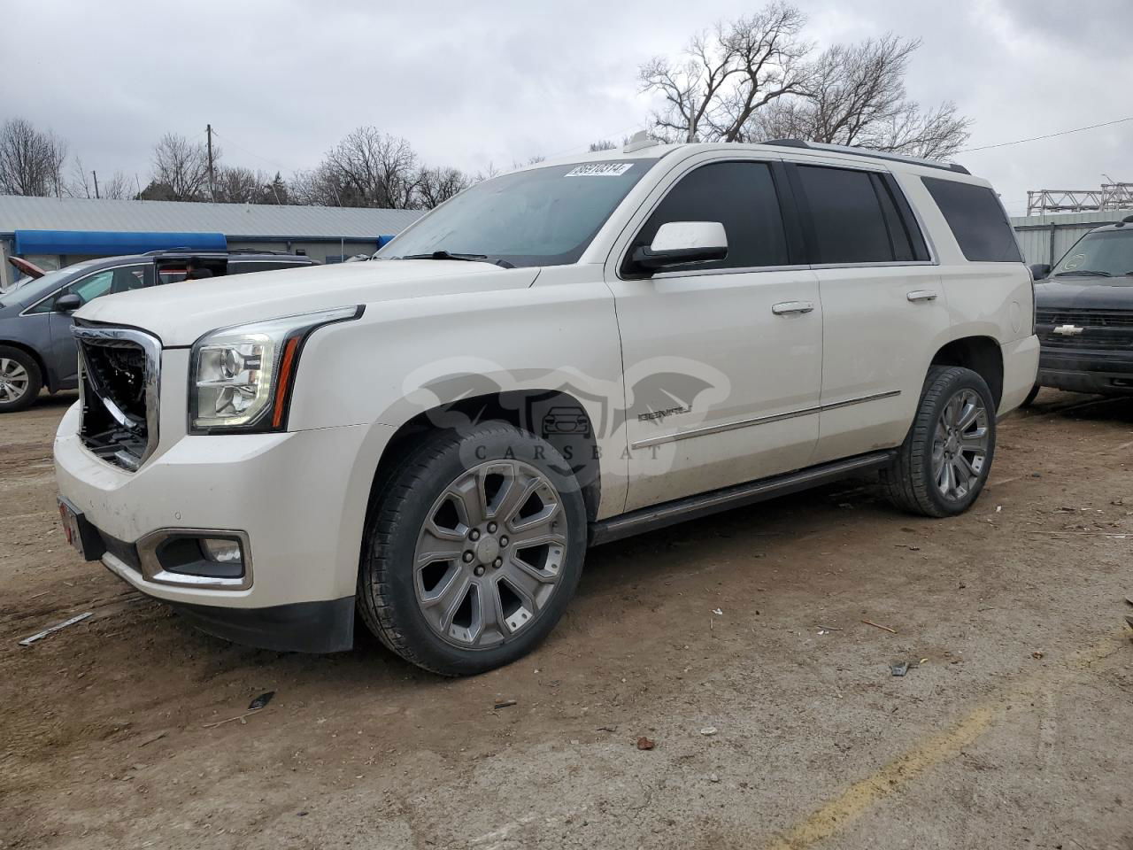 GMC Yukon DENALI 6.2L  8 2015