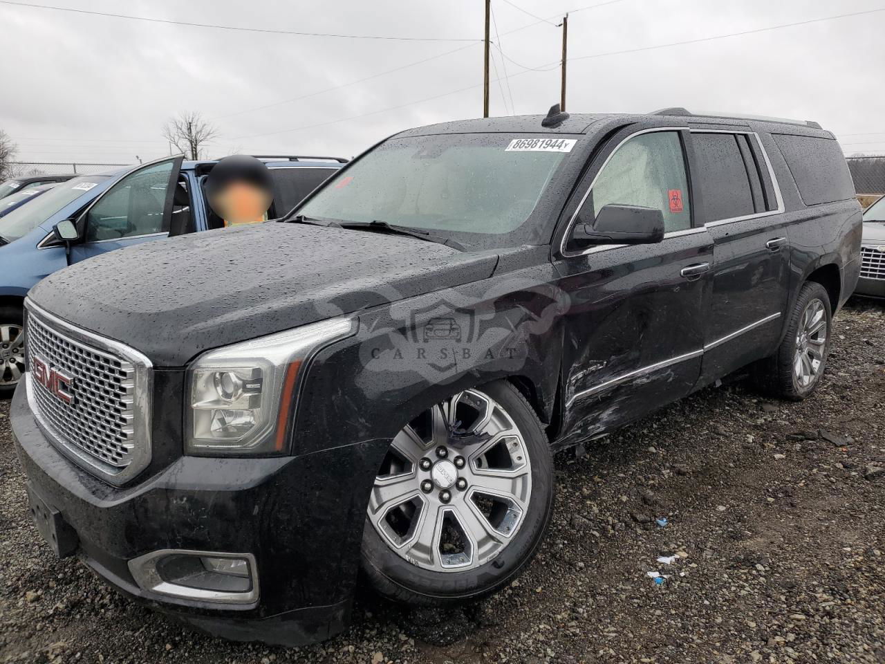 GMC Yukon DENALI 6.2L  8 2016