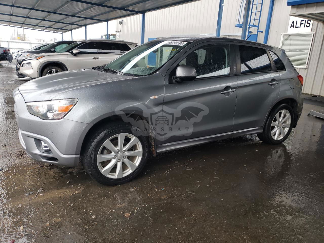 Mitsubishi Outlander SE 2.0L  4 2012