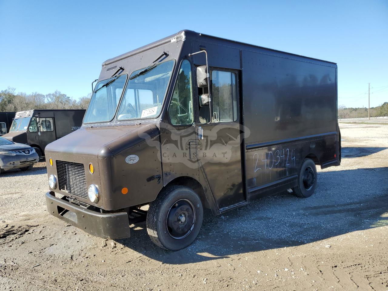 Freightliner Business Class M2 M LINE WALK-IN VAN 6.7L  6 2009