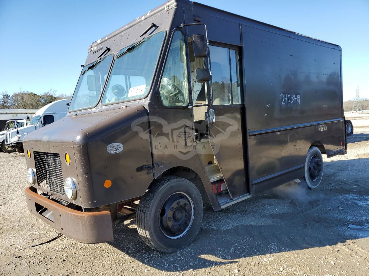Freightliner Business Class M2 M LINE WALK-IN VAN 6.7L  6 2009
