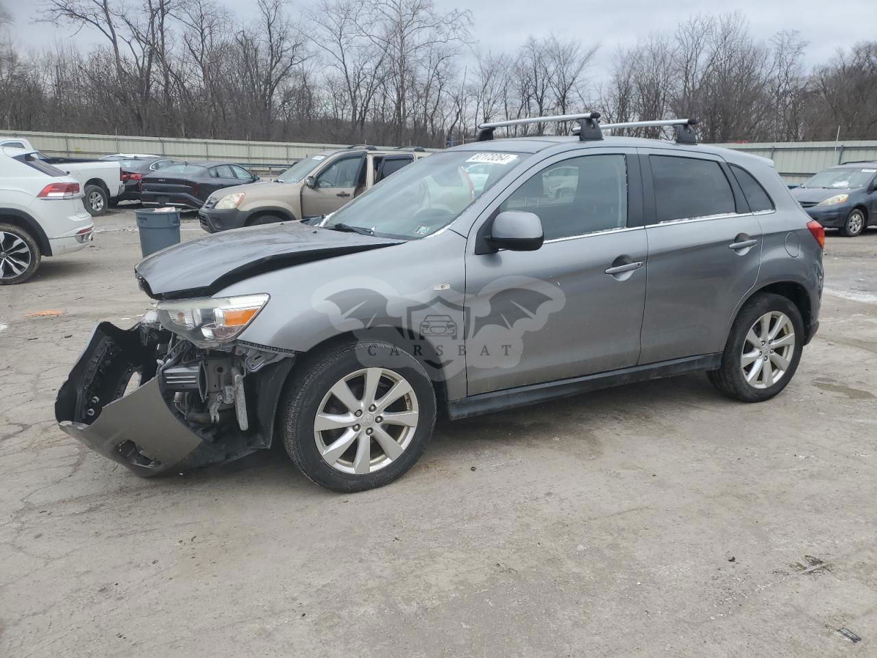 Mitsubishi Outlander SE 2.0L  4 2014