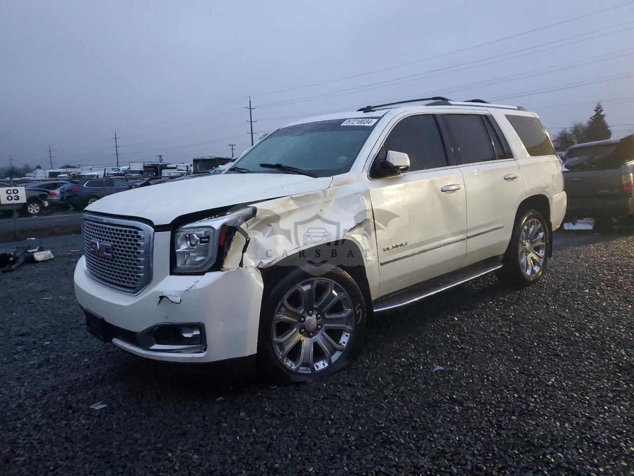 GMC Yukon DENALI 6.2L  8 2015