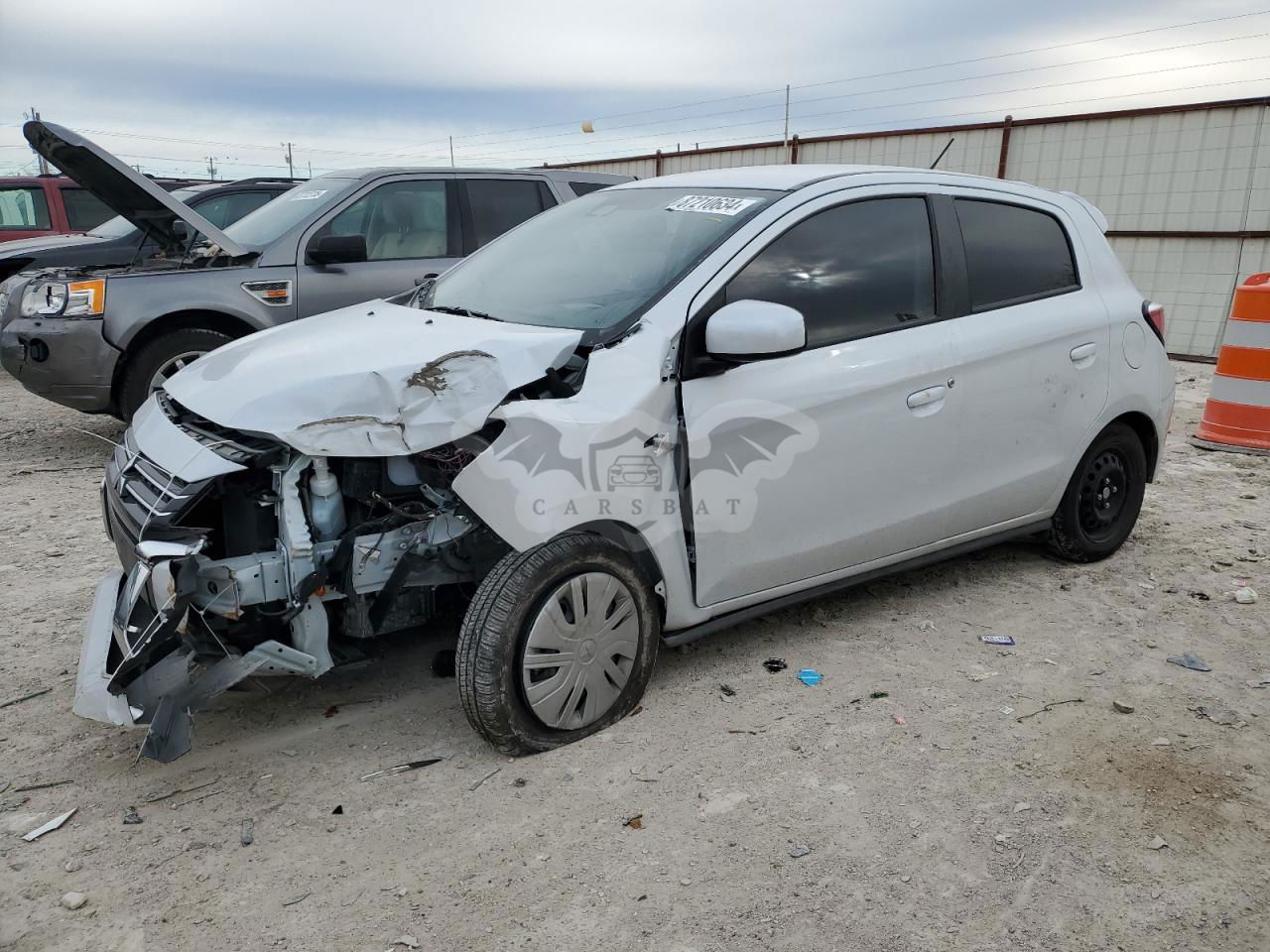 Mitsubishi Mirage ES 1.2L  3 2024
