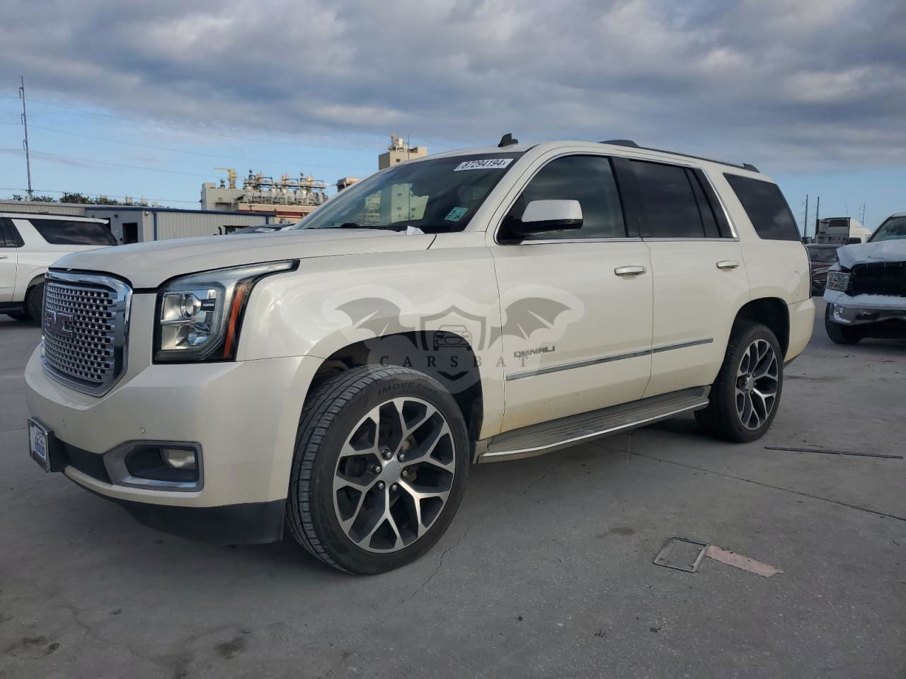 GMC Yukon DENALI 6.2L  8 2015