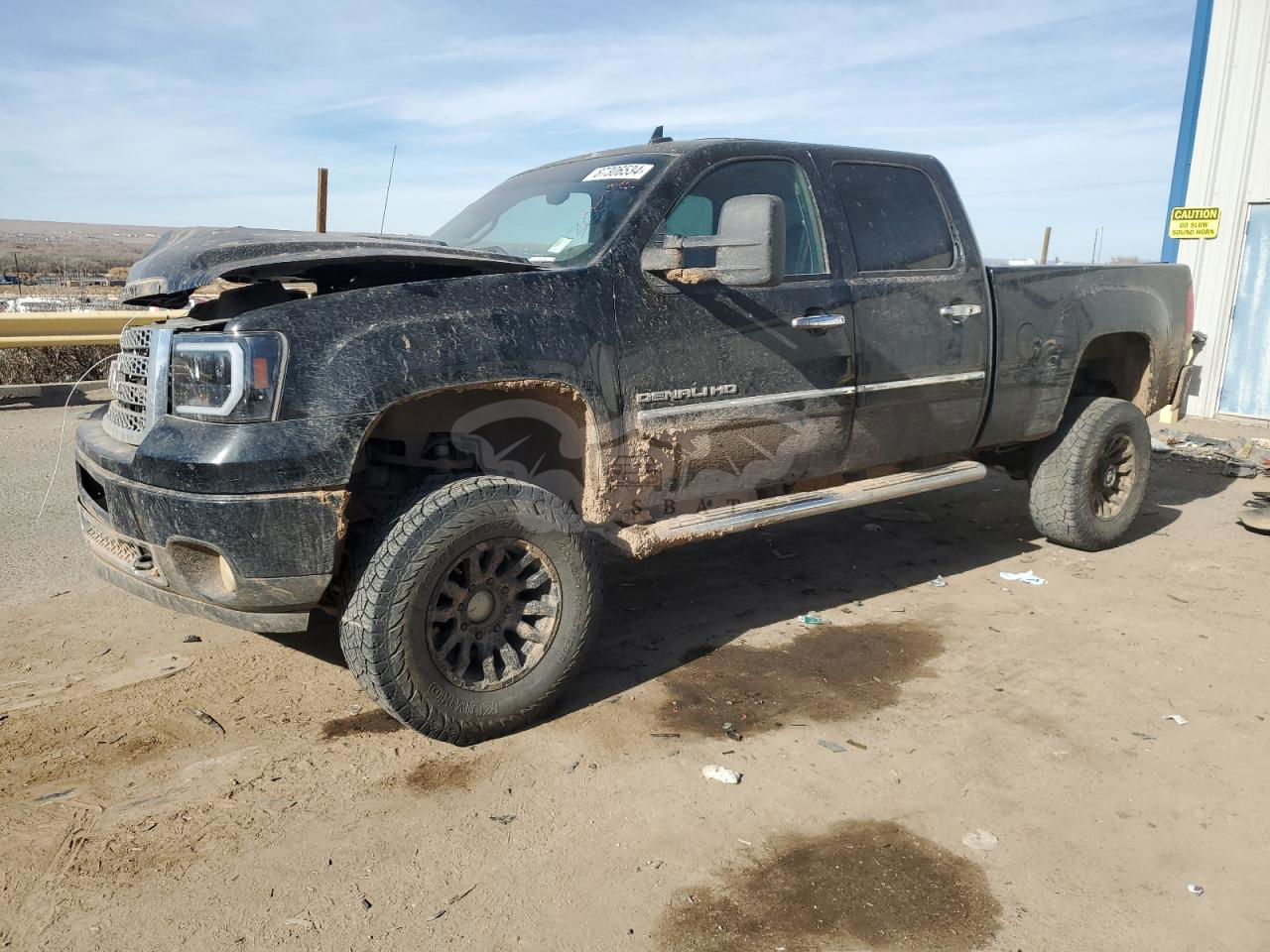 GMC Sierra K2500 DENALI 6.0L  8 2011