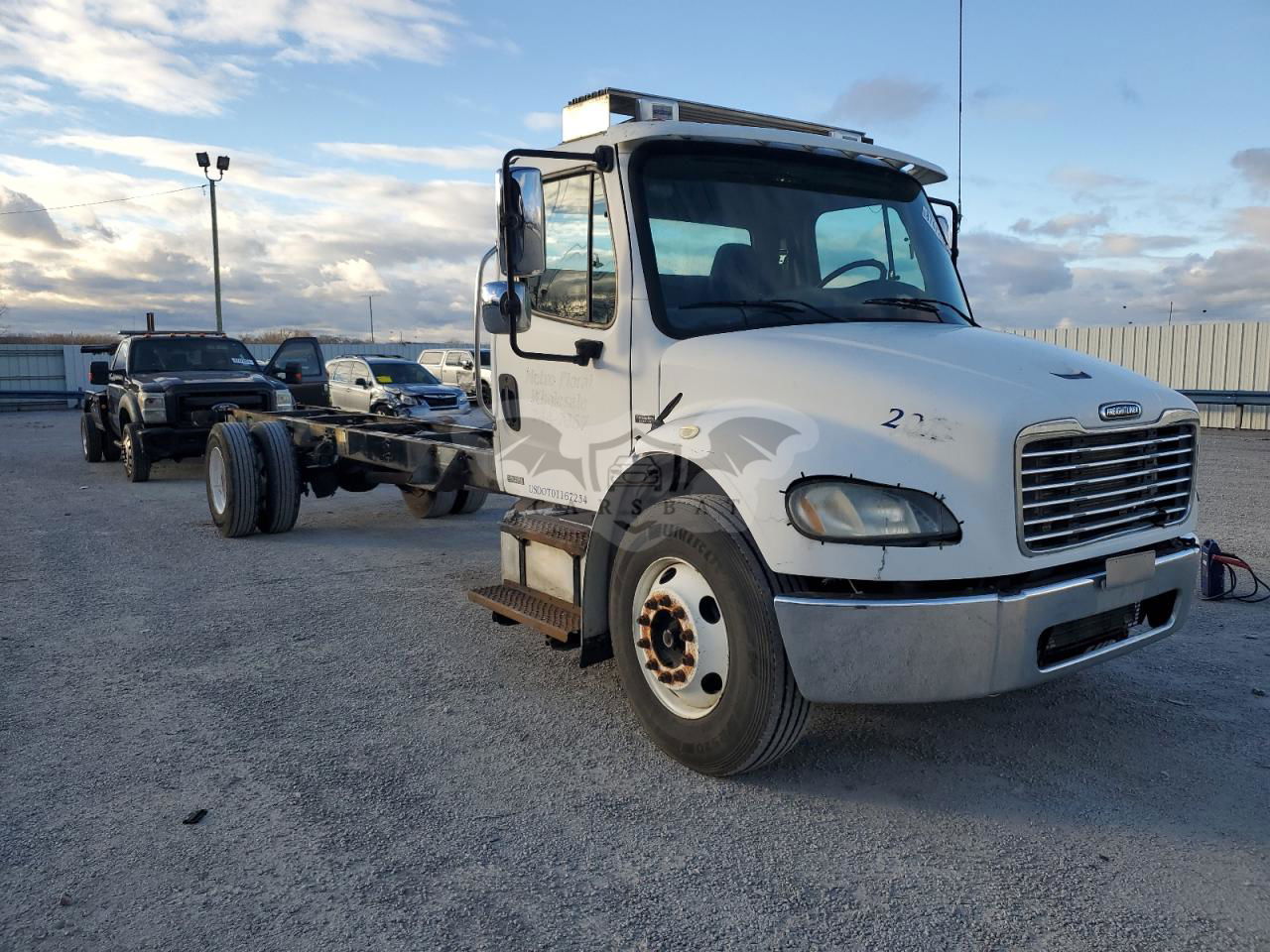 Freightliner Business Class M2 106 MEDIUM DUTY 6.4L  6 2006