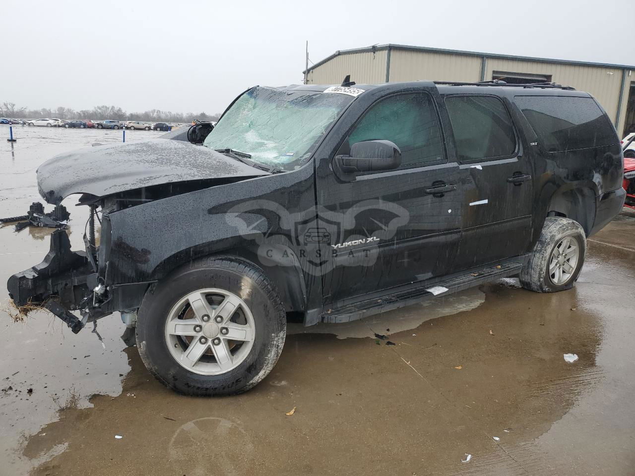 GMC Yukon K1500 SLT 5.3L  8 2013