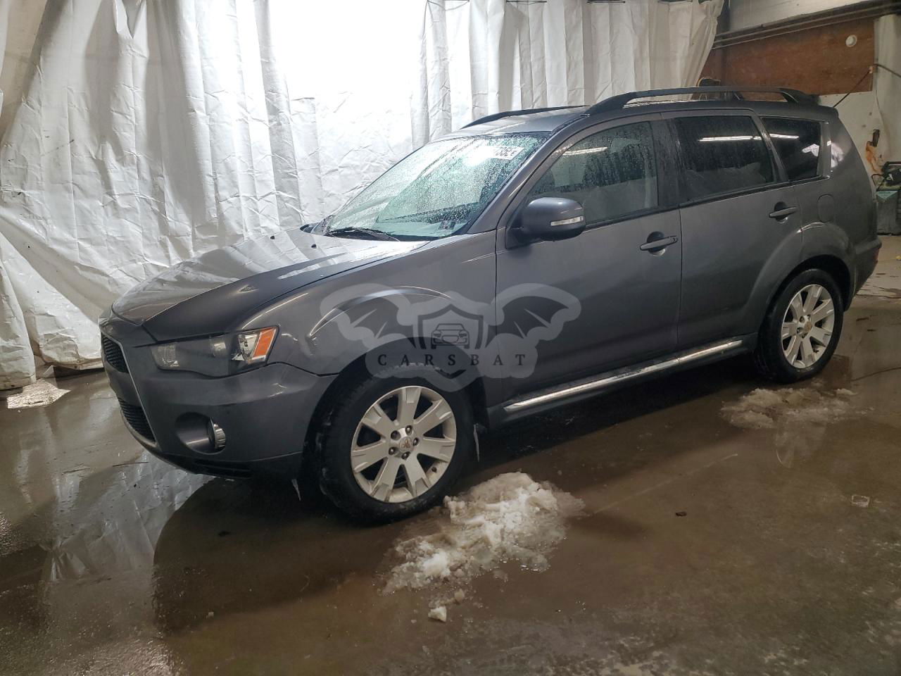 Mitsubishi Outlander SE 2.4L  4 2011