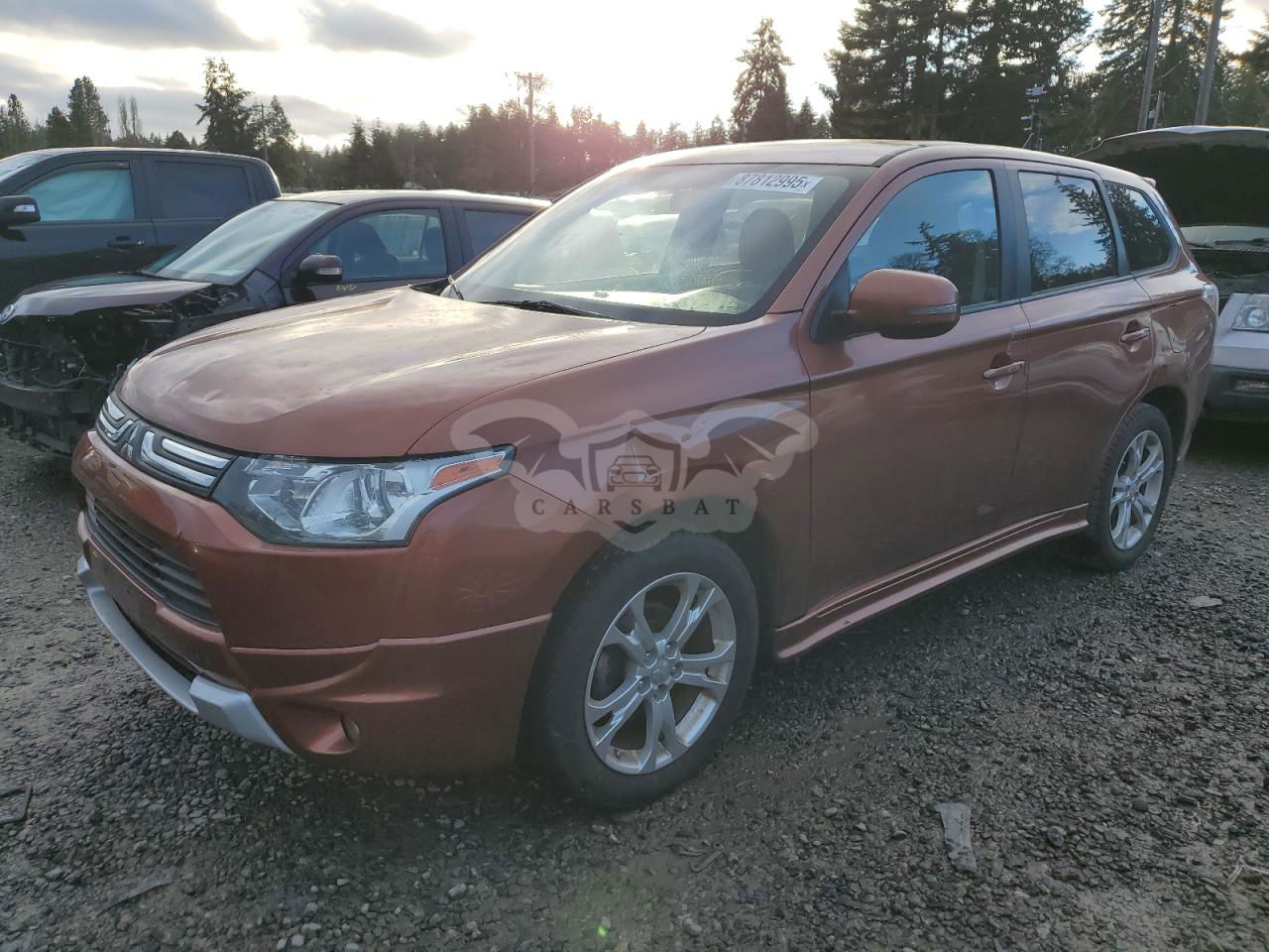 Mitsubishi Outlander SE 2.4L  4 2014