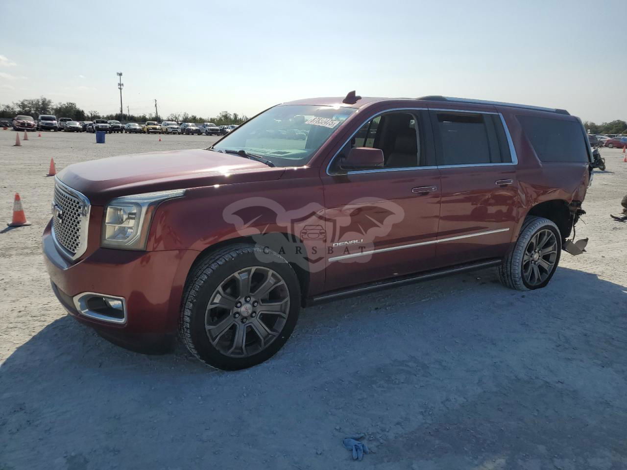 GMC Yukon DENALI 6.2L  8 2016
