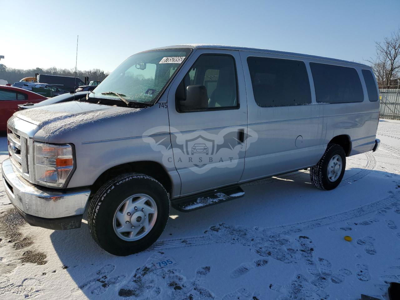Ford Econoline E350 SUPER DUTY WAGON 5.4L  8 2013