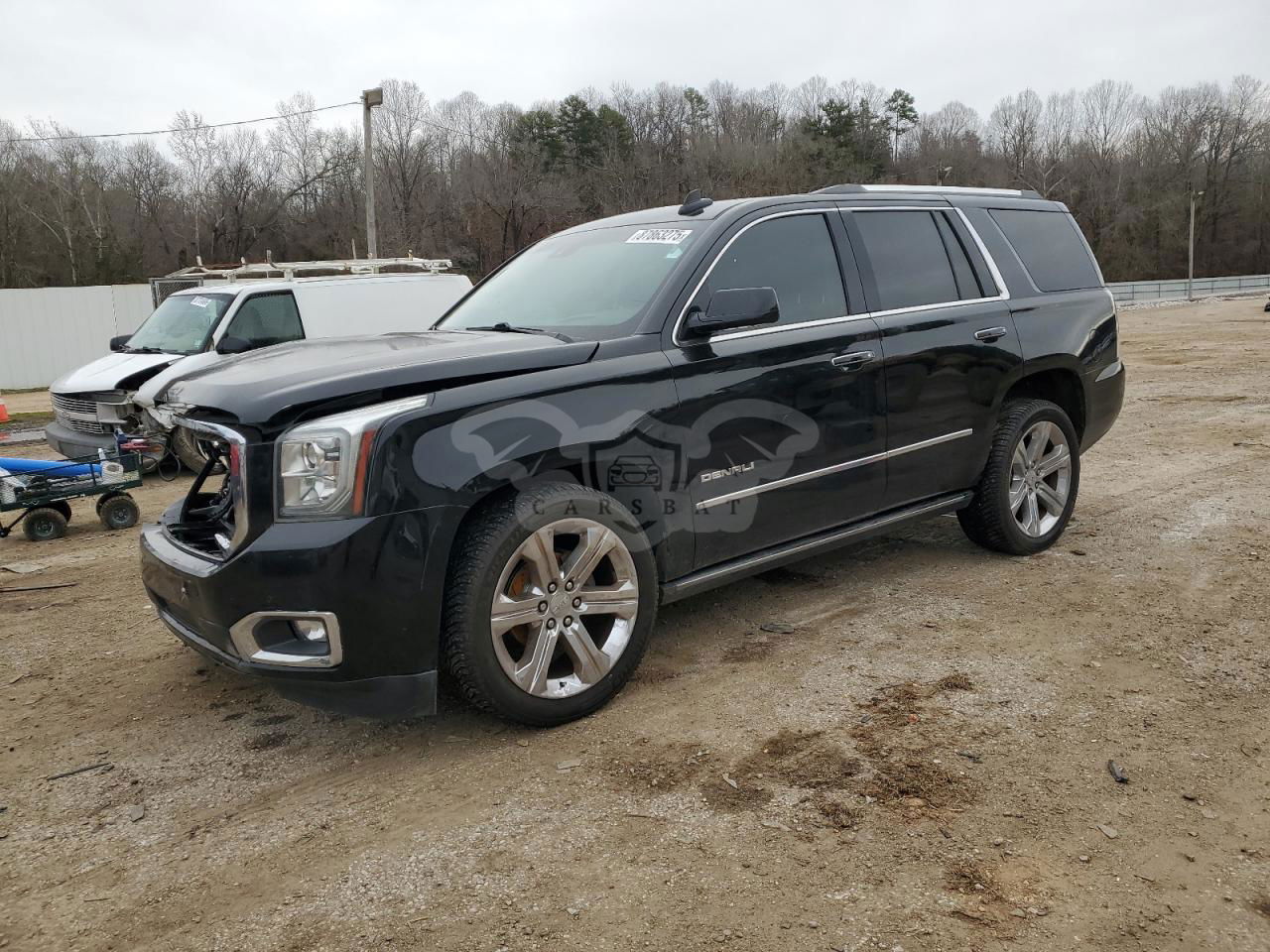 GMC Yukon DENALI 6.2L  8 2016