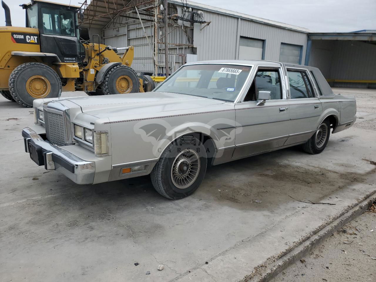Lincoln Town Car 5.0L  8 1986