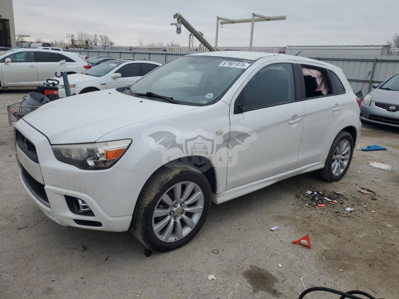 Mitsubishi Outlander SE 2.0L  4 2011