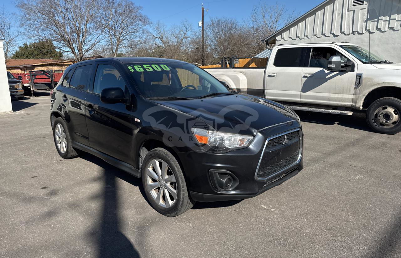 Mitsubishi Outlander ES 2.0L  4 2014