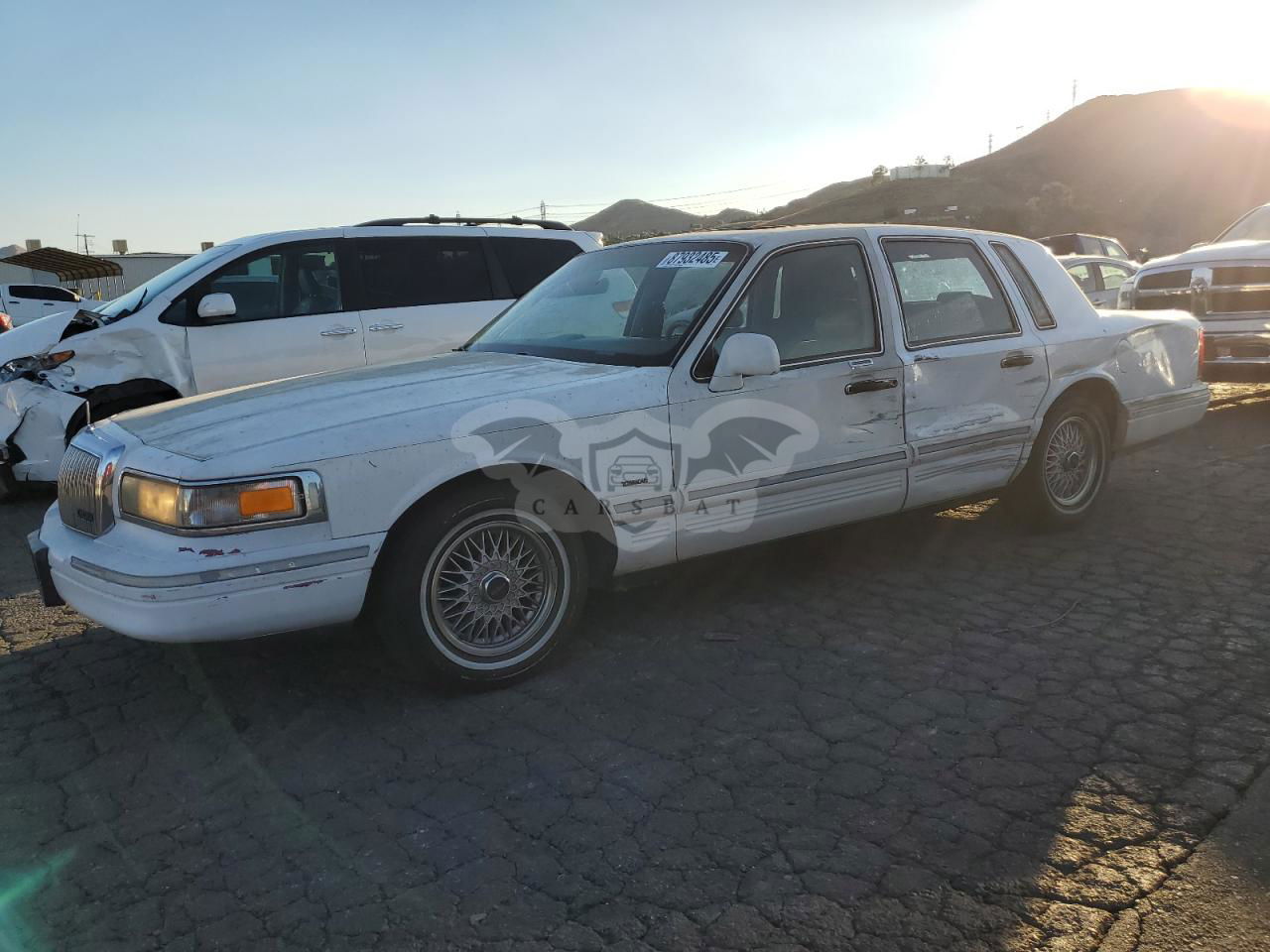 Lincoln Town Car SIGNATURE 4.6L  8 1995